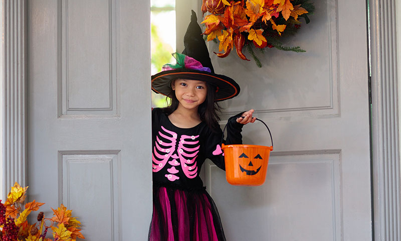 5 ways to control sugar intake this Halloween - Children's Health